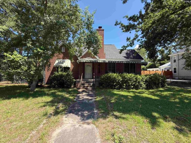 4921 Colonial Drive