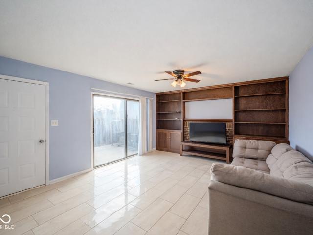 4923 Oakbrook Court