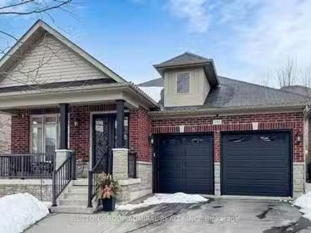 492 Kwapis Boulevard, Newmarket, ON, L3X 3K6 house for sale.
