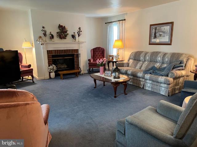 492 S 4Th Street
