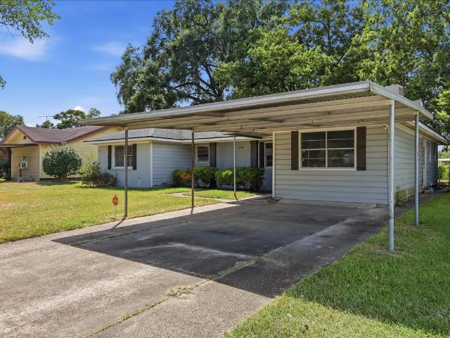 4935 Bruce Drive