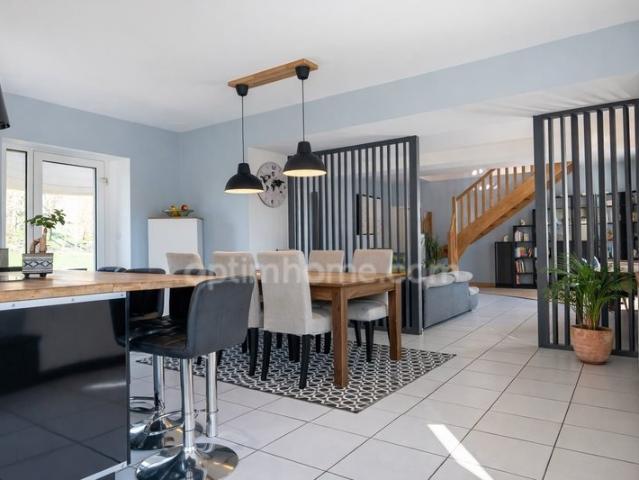 49360 Les Cerqueux – Authentique longère de 235 m², calme ab. 235m² Maulévrier