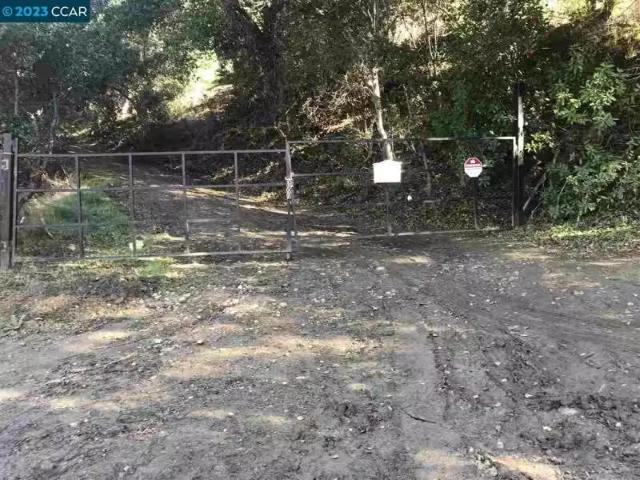 4937 CROW CANYON RD, CASTRO VALLEY, CA 94552