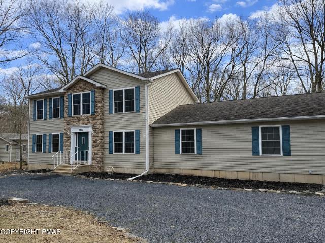 4938 Pine Ridge Drive W