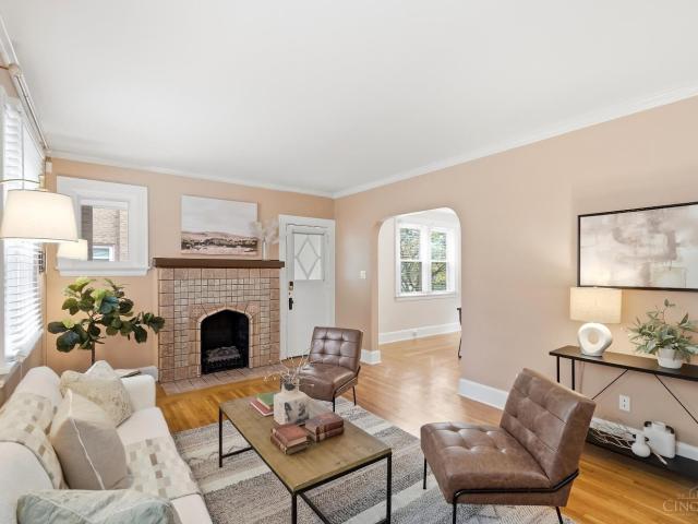 4939 Ralph Avenue