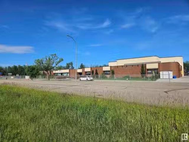 4932 54 Avenue, Redwater, AB, T0A 2W0 vacant land for sale.