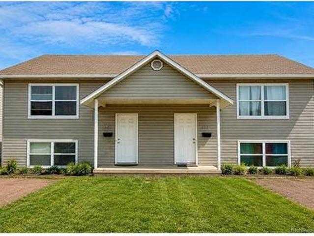 493 495 Hillsborough, Riverview, NB, E1B 3T7 house for sale | Listing ID NB142221 | Royal LePage