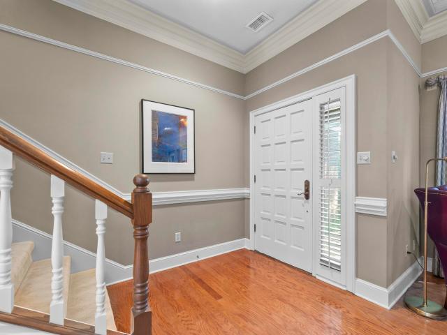 493 e racquet club pl