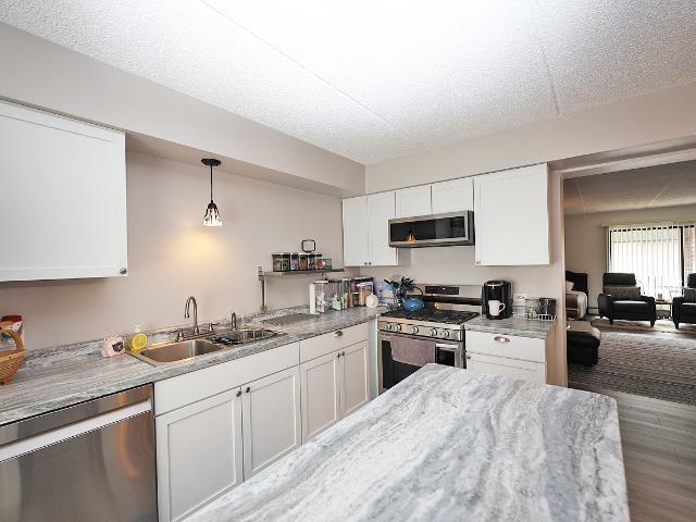 4946 Douglas Rd, Unit 202, Downers Grove, IL 60515 | MLS #12671