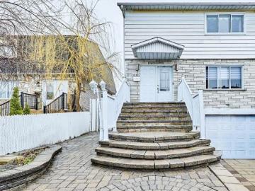 Chomedey, Laval - Garden, Swimming pool