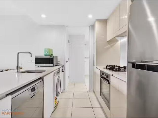 49/43 Constitution Avenue, Reid Apartment for rent Listed by.