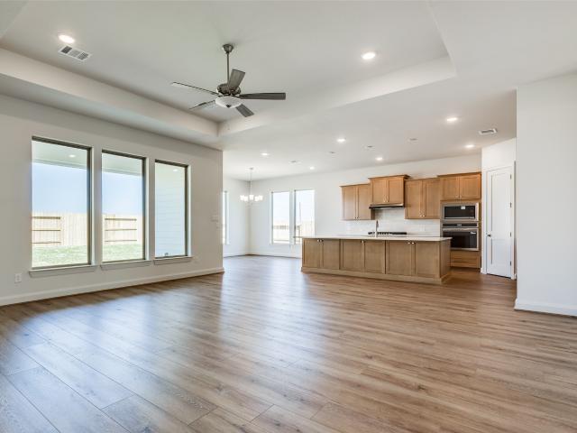 494 Hunters Crossing