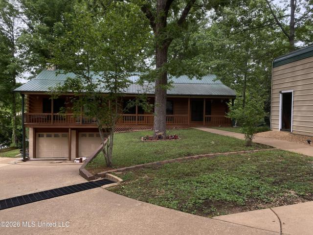 494 Lakeview Drive