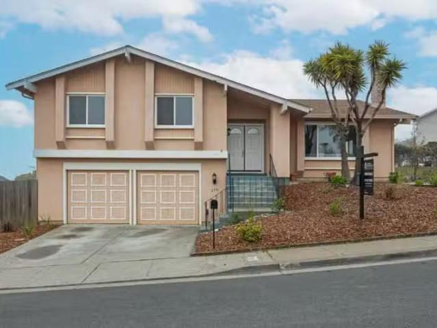 494 MILLS DR, BENICIA, CA 94510