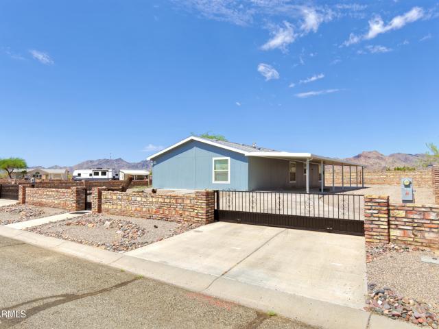 49594 EMERALD Avenue