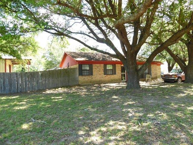 4959 Woodcrest Dr, Athens, TX 75752
