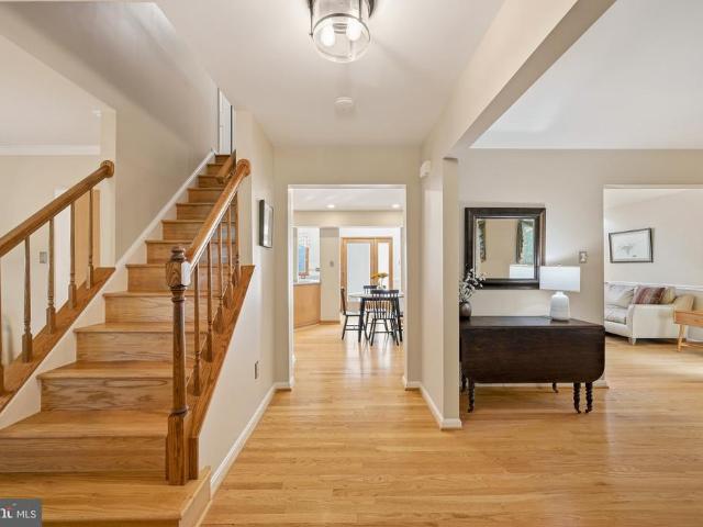 4951 Bramhope Lane