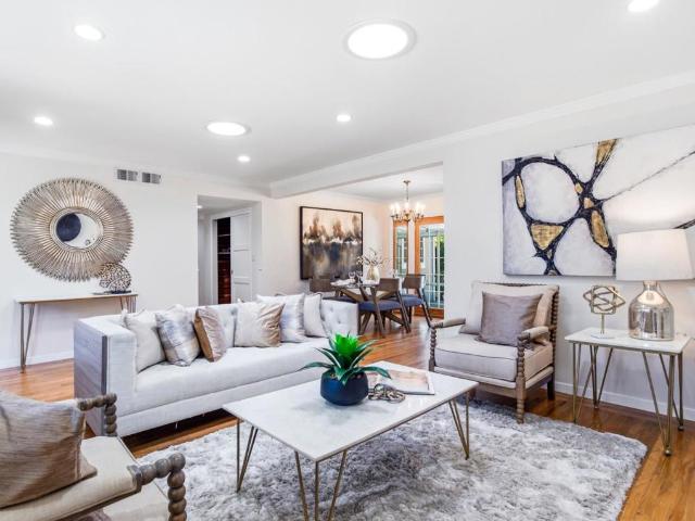 495 Arboleda Drive