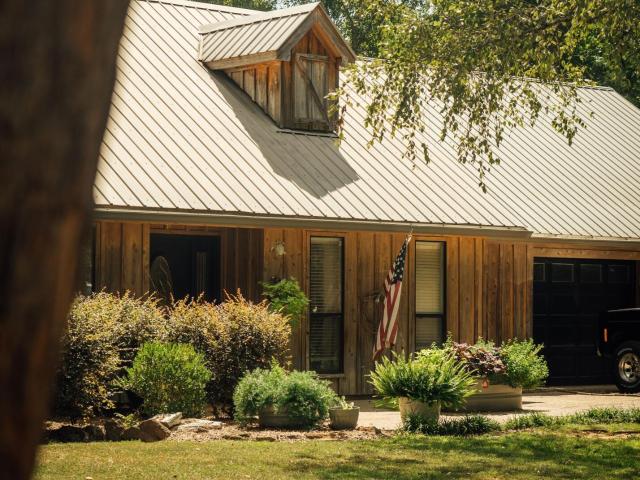 495 Austin Place