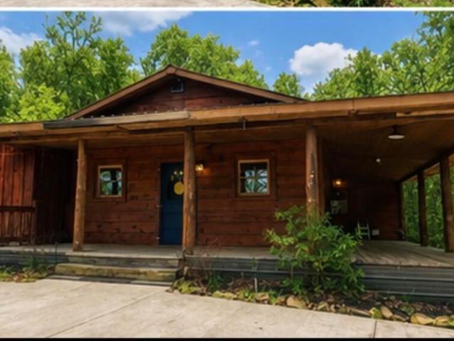495 Bear Hollow Rd