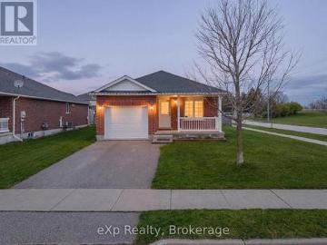 House for sale in Perth, Ontario - Parking