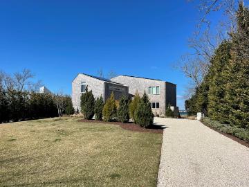 495 N Parish Dr, Southold, NY 11971 | MLS #848159