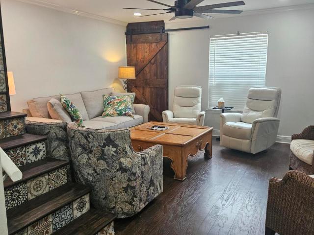 495 Popp's Ferry Road
