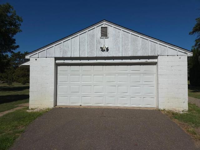 495 Vadnais Road