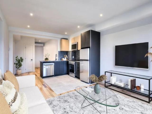 4965 Chemin de la Côte Saint Luc apartment — Montréal, QC 2 Bedroom 2 Bedroom