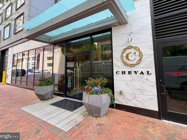 4960 Fairmont Ave, Unit 904, Bethesda, MD 20814 | MLS #MDMC2198