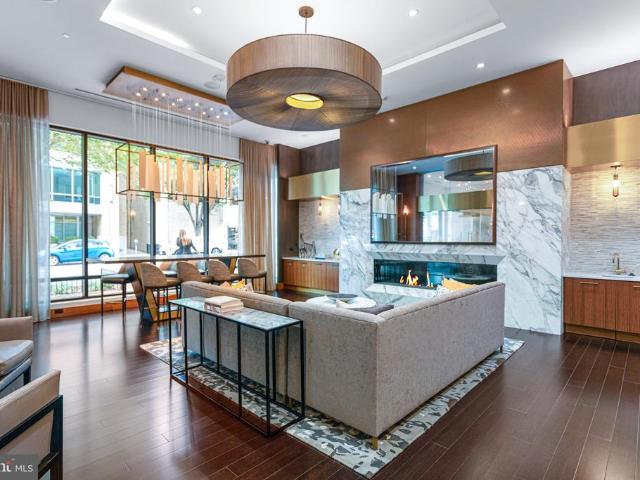 4960 Fairmont Avenue # 905