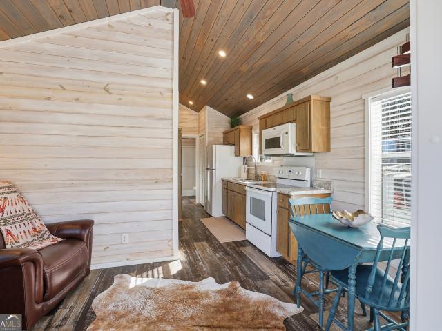 4960 Laurel Lodge LOT 35