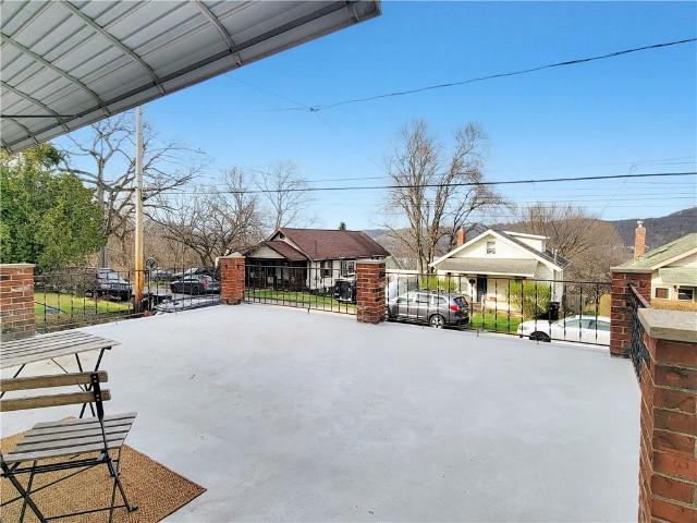 496 7th Ave, Coraopolis, PA 15108 | MLS #1739 | Compass