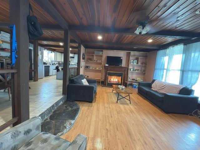 496 Rockhouse Rd