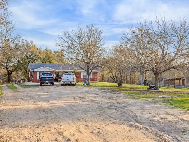 4975 E Highway 71, Del Valle, TX 78617 | MLS #4090