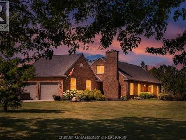 4979 Lambton Line, Dawn Euphemia, ON, N0P 1K0 house for sale | Listing ID 26017 | Royal LePage