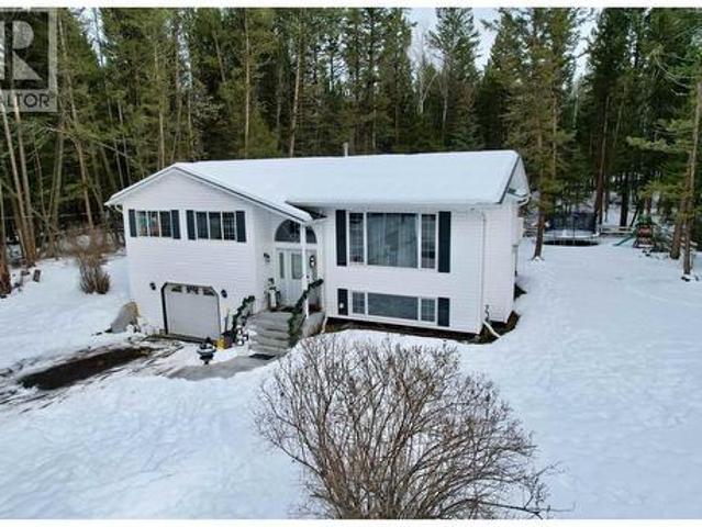 4983 Smith Road, 108 Mile Ranch, BC, V0K 2Z0 house for sale | Listing ID R3074 | Royal LePage