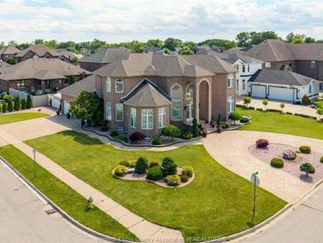 498 Clydesdale, Lakeshore, ON, N0R 1A0 house for sale | Listing ID 26023 | Royal LePage
