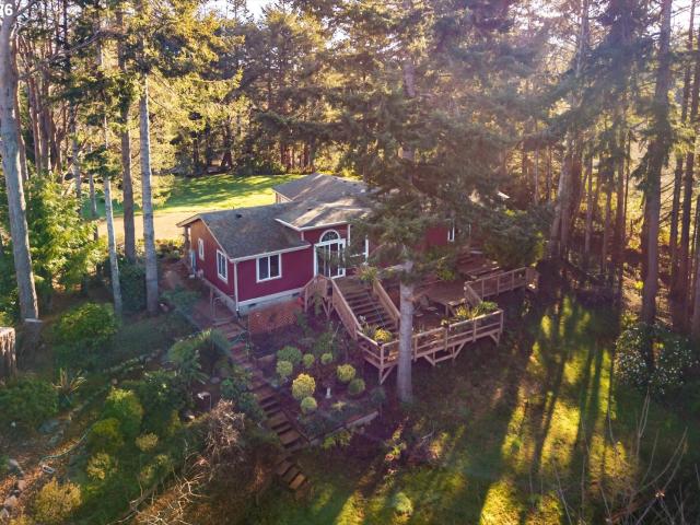 498 klamath ave se
