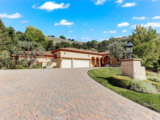 498 Lakeview Canyon