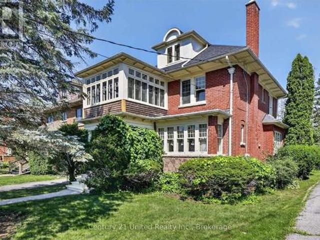 498 Weller Street, Peterborough Town Ward 3, ON, K9H 2N6 house for sale | Listing ID X13666 | Royal LePage