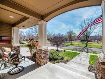 4998 W Parklane Dr