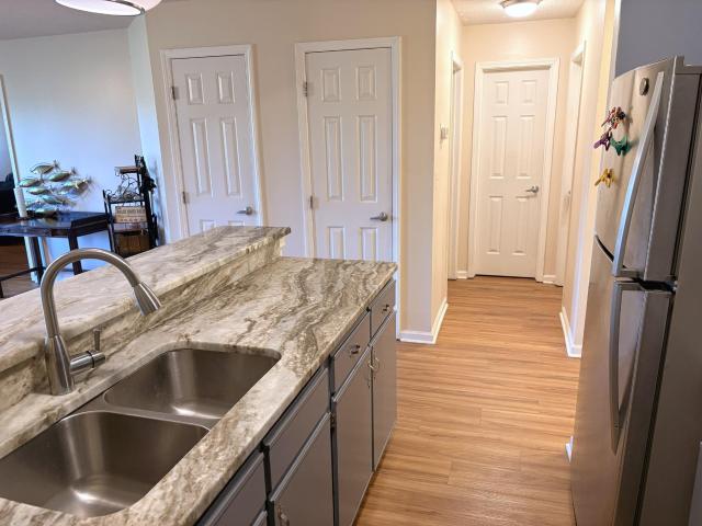 4990 Windsor Green Way 102