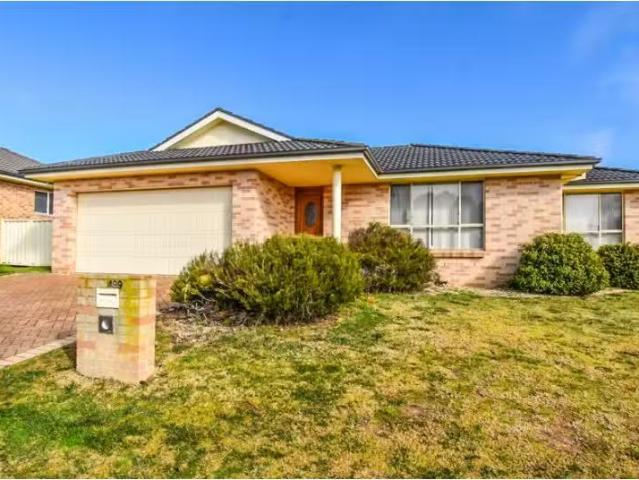 499 Anson Street, Orange House for rent Listed by Belle Prope.