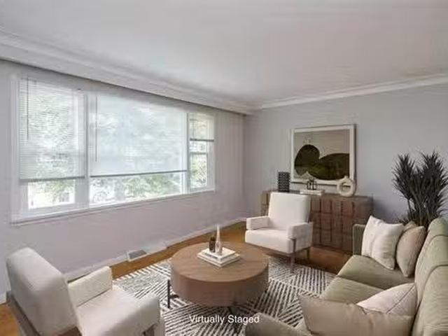 499 Hay St, Winnipeg, MB, R3L 2L5 house for sale Listing ID.