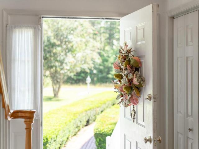 499 Old Rectory Ln