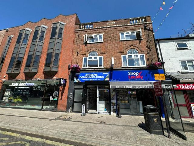 49 50 Oxford Road, High Wycombe 1 bed flat to rent £1,000 pcm £231 pw