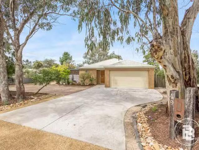 49 Taylors Lane, Strathfieldsaye, VIC 3551