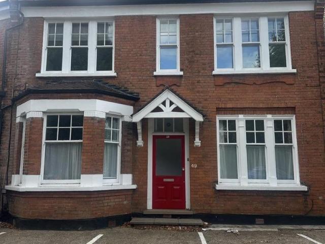 49 The Grove, Finchley Central 1 bed flat to rent £1,650 pcm £381 pw