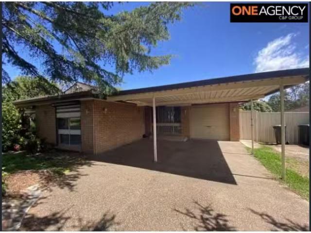 49 Tourmaline Street, EAGLE VALE House for rent Listed by One.